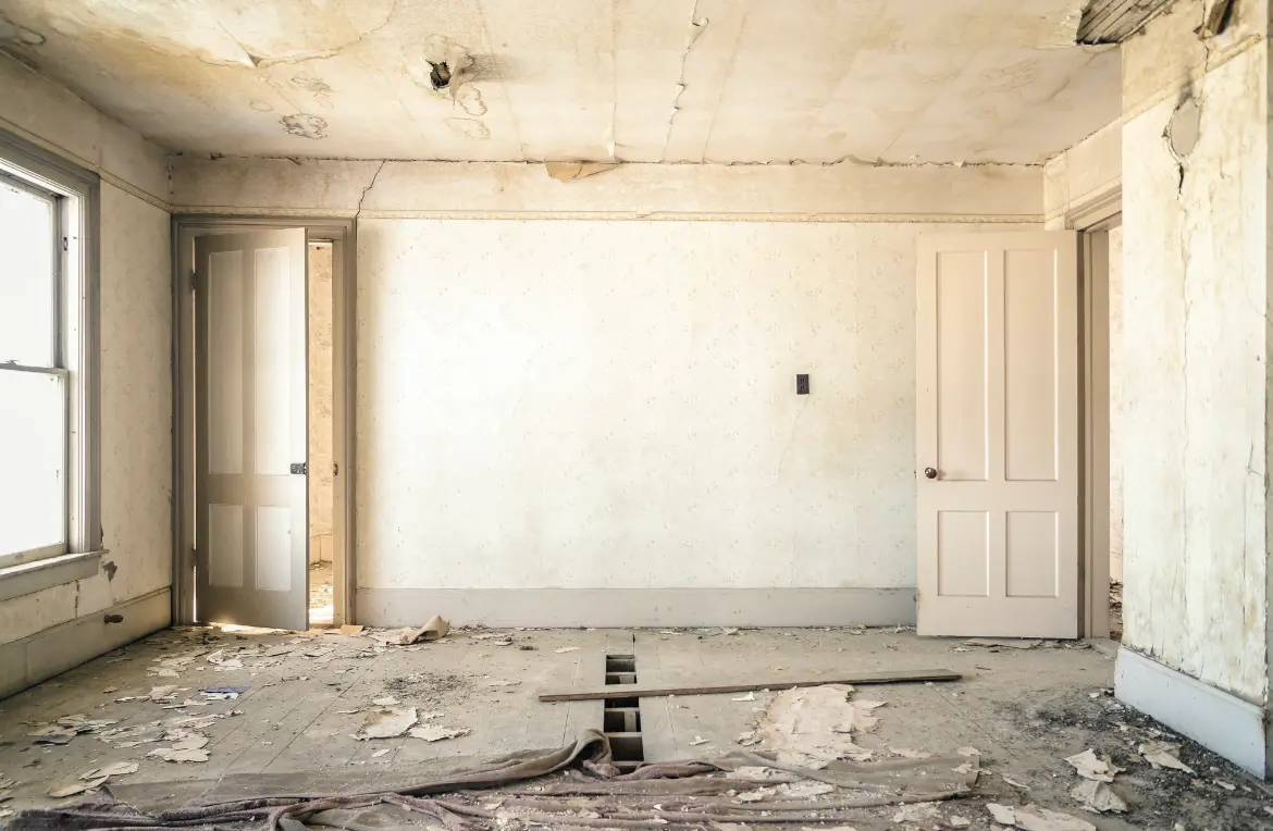 Waste disposal crew managing a cleanout project in Westlake Village